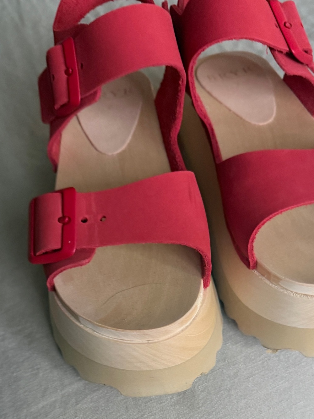 Bryr Gigi Clog in Poppy - Picture 3 of 10